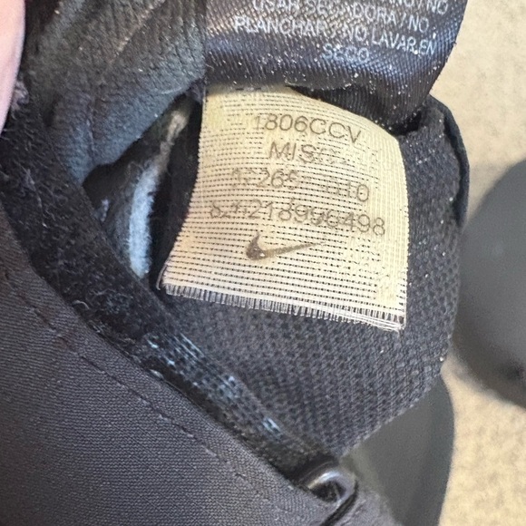 Women's Nike Grey Black Golf Hat Cap - Picture 8 of 10